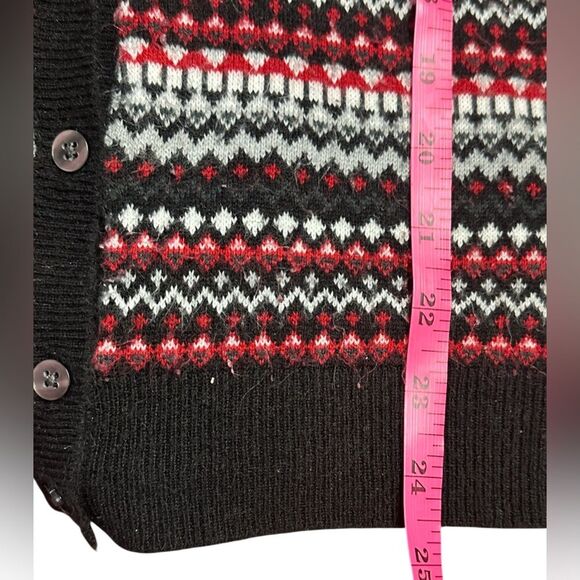 Croft & Barrow Ladies Red Black Cardigan Button Sweater Fair Isle. Size Large - Picture 6 of 7